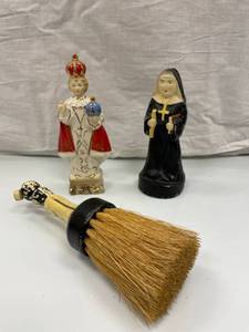 VINTAGE METAL NUN BOTTLE OPENER, VI...