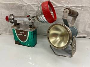 PAIR OF VINTAGE FLASH LIGHTS...