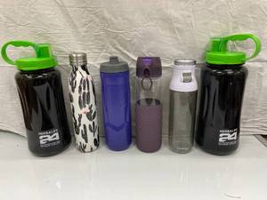 MISC LOT OF WATER BOTTLES...