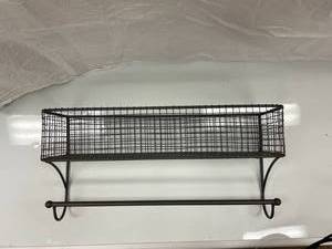 PRIMITIVE CANDLE HOMDER AND METAL B...