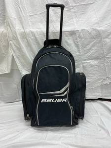 HOCKEY BAG BIG ENOUGH TO ROLL A BOD...