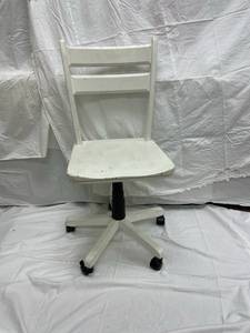 WOODEN POTTERY BARN CHAIR WITH NO S...