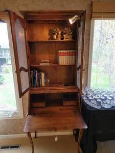 Ethan Allen Drop down Bookcase Desk. Good condition.