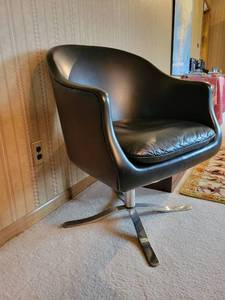 Nicos Zographos Chair