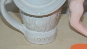 lot 36 image: Frankoma Cowboy Mug and Big Sipper Mug