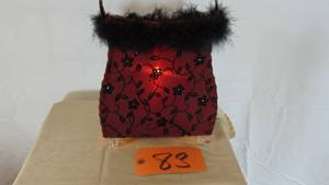 lot 83 image: Art Deco Purse Lamp