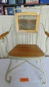 lot 50 image: Sunroom Chair with Padded Back and Removable Seat Cushion