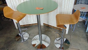 lot 54 image: Allermuir Vintage Collectible ChromeBentwood Seat Chairs and Matching Table
