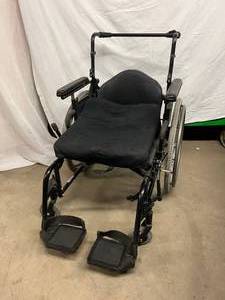 lot 18 image: MSRP $2000&nbspQuickie 2 Lite Folding Ultra-Lightweight Wheelchair - Good Condition