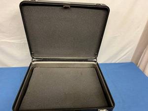 lot 46 image: Zero Halliburton Attache Case With Foam Insert & Combination Lock - Unknown Combination