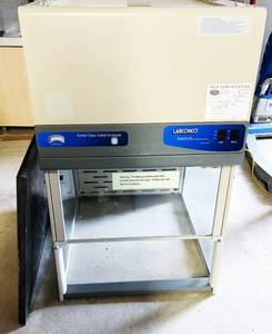 lot 60 image: MSRP $6000 Labconco Purifier Glass Safety Enclosure Tabletop Fume Hood #3980201 - Excellent Working Condition Stand NOT Included Heavy Metal Base Is Included