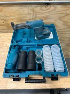 lot 81 image: MAKITA 196537-4 Dust Extractor Attachment Kit with DX01 HEPA Filter
