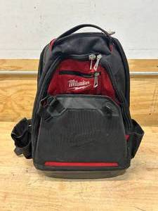 lot 85 image: MILWAUKEE Bag
