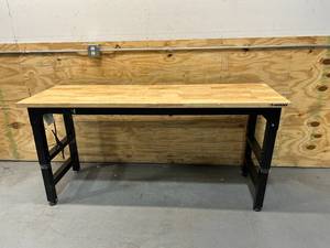 lot 105 image: HUSKY 72 Work Bench