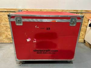 lot 43 image: Large Road Case on Casters