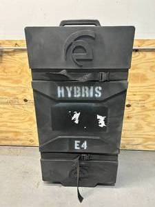 lot 50 image: Road Case on Wheels