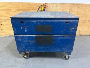 lot 53 image: Job Box on Casters