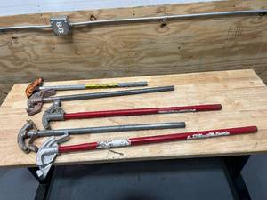 lot 131 image: Lot of 5 Conduit Benders