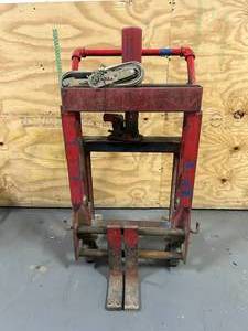 lot 148 image: ROL-A-LIFT M4