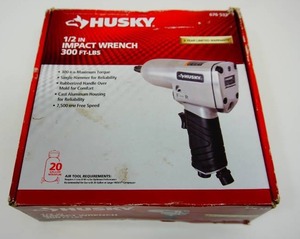 lot 4 image: Husky 12 Impact Wrench 300 ft-lbs