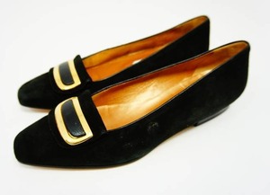 lot 9 image: Vintage Womans Bally Flats Made in Italy Size 7B