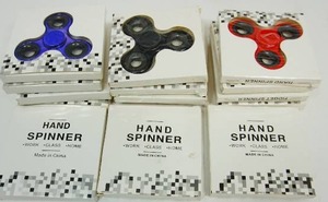 lot 45 image: Lot of 15 NIB Fidget Spinner
