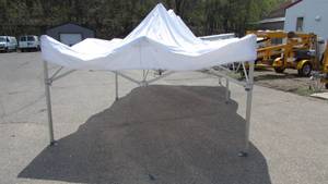 lot 12 image: 10 x 20 Pop Up Canopy With Bag
