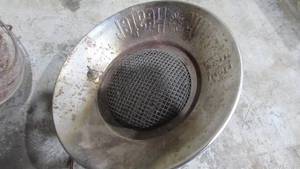 lot 39 image: (2) Sunflower Heaters