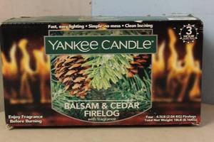 lot 82 image: NEW - YANKEE Candle BALSAM & CEDAR FIRELOG