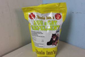 lot 71 image: NEW - Uncle Ians 100045830 Organic Dog and Cat Repellent 2.3lb, 2.3 lb, BrownA