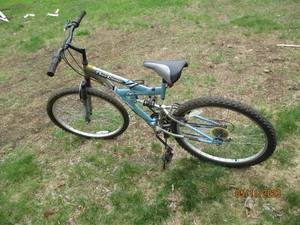 lot 64 image: suspension Mountain bike
