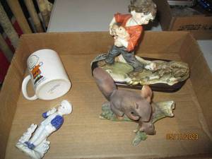 lot 413 image: Norman Rockwell statue and other de...