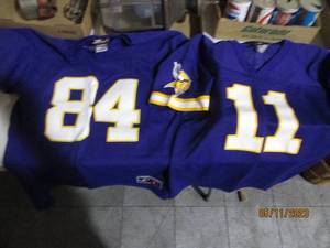 lot 420 image: Youth large jerseys of former Vikin...