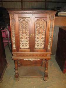 lot 109 image: Antique Wood Cabinet Sparton Tube R...