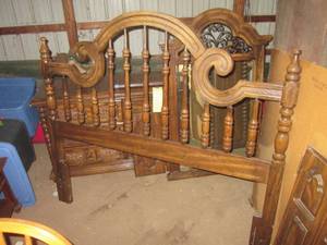lot 121 image: Headboard 61 14 W...