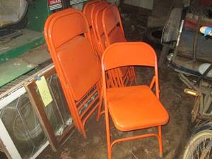 lot 132 image: 7 Metal Folding Chairs...