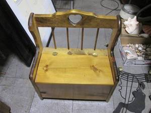 lot 255 image: Wooden Doll-sized hinged Entry styl...