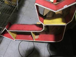 lot 278 image: Rustic Painted Tin and wire Arrow s...