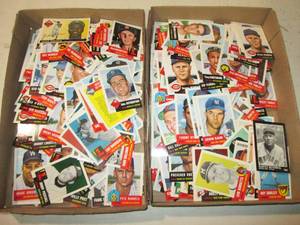 lot 314 image: 2-flats of Vintage 1950s Topps rep...