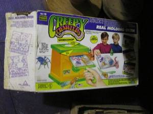 lot 328 image: Magic Maker Creepy Crawlers Worksho...
