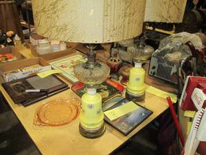 lot 340 image: Very Heavy metal and glass vintage ...
