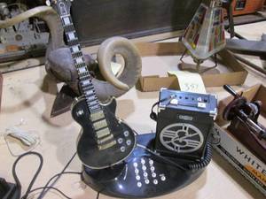 lot 354 image: Vintage Gibson Guitar and amplifier...