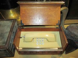 lot 356 image: Decorative Diversion box telephone ...