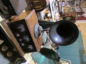 lot 483 image: Thorola model 4 speaker with a hand...