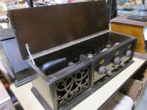 lot 486 image: Freshman masterpiece radio tuner se...