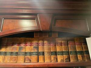 lot 07 image: 15 Volumes of Luthers works, St Louis MO Concordia