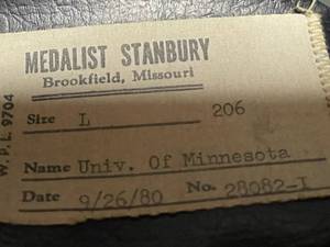 lot 028 image: 1940s military hat