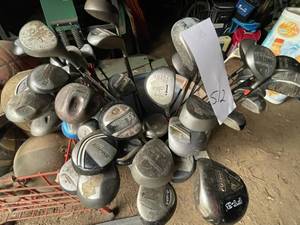 lot 612 image: Barrel of right handed drivers, 3s etc