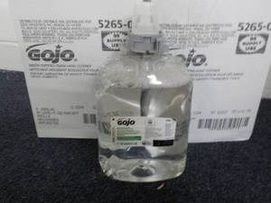 lot 36 image: 4 - 2 liter Jugs GOJO Hand Cleaner...