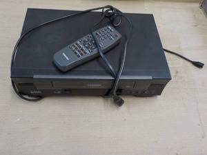 lot 47 image: Toshiba...